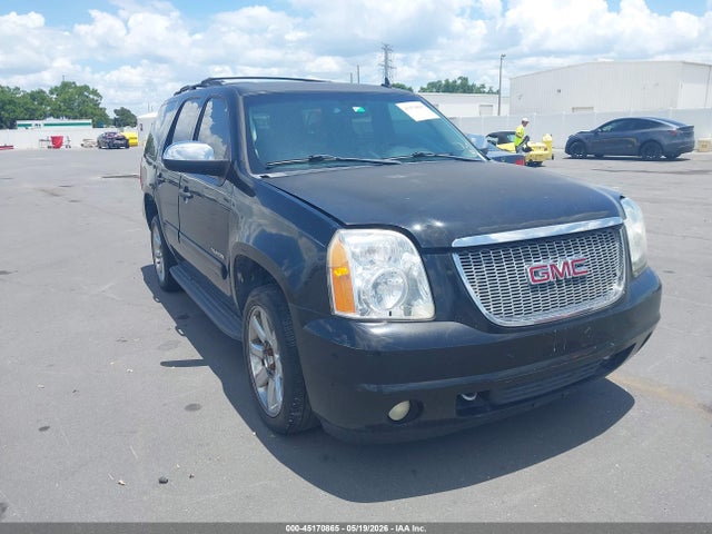 Salvage GMC Yukon Image