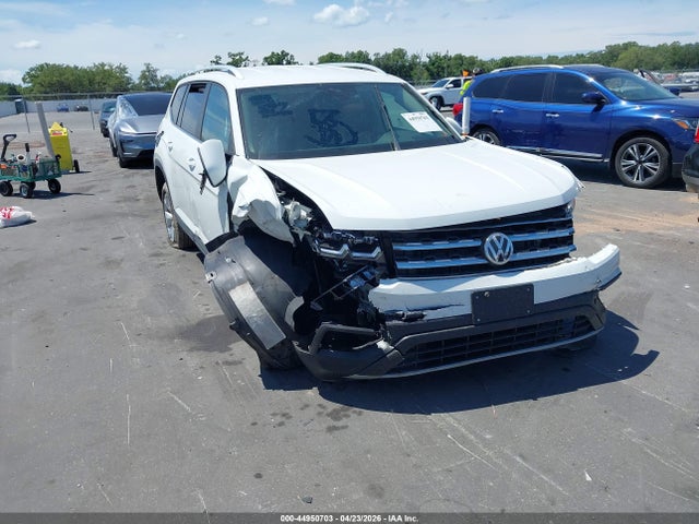 Salvage Volkswagen Atlas Image