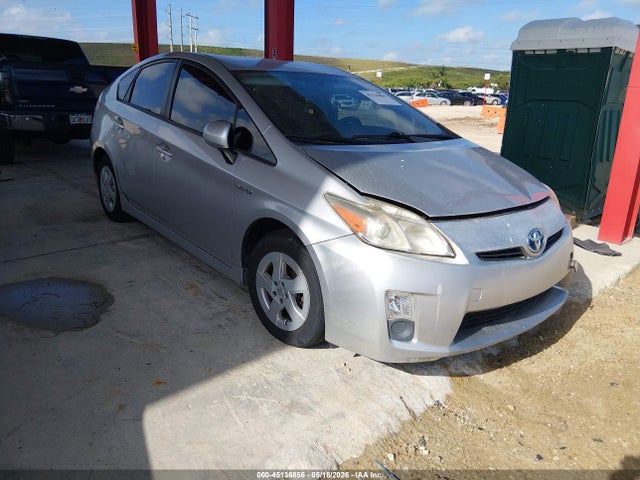 Salvage Toyota Prius Image