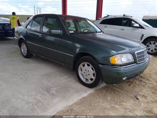 Salvage Mercedes-Benz C-Class Image