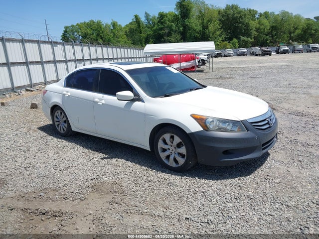Salvage Honda Accord Image