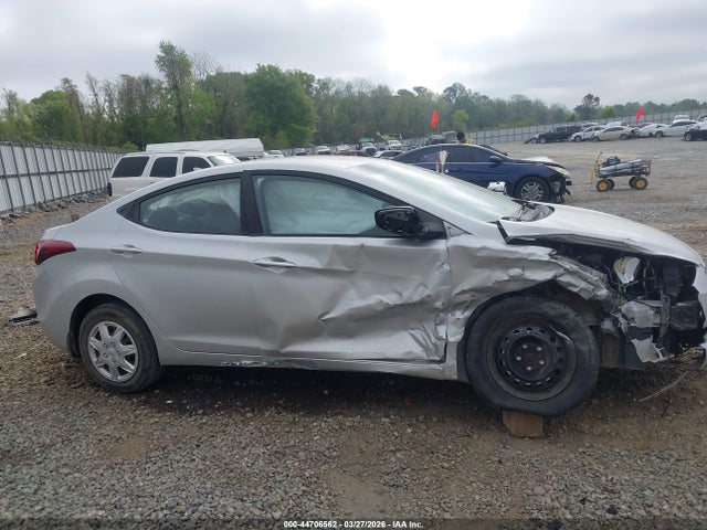 Hyundai ELANTRA Se