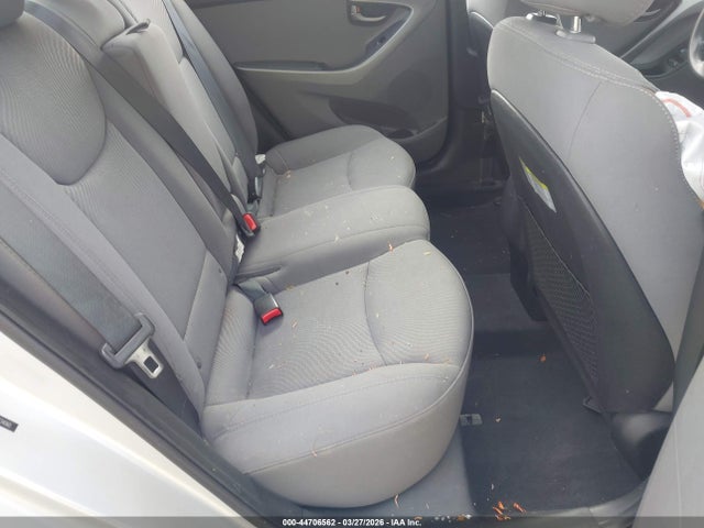 Hyundai ELANTRA Se