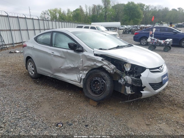 Salvage Hyundai ELANTRA Image