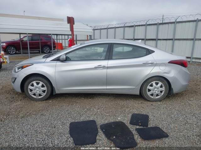 Hyundai ELANTRA Se