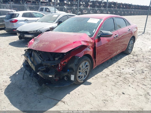 Hyundai ELANTRA Sel