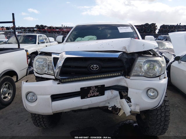 Toyota Tacoma Prerunner V6