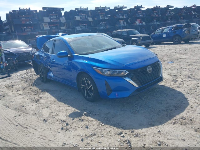 Salvage Nissan Sentra Image