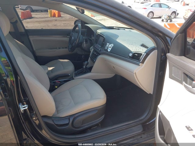Hyundai ELANTRA Value Edition