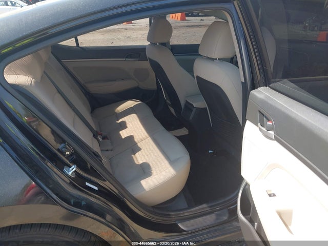 Hyundai ELANTRA Value Edition