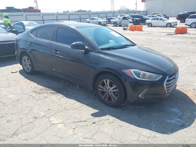 Salvage Hyundai ELANTRA Image