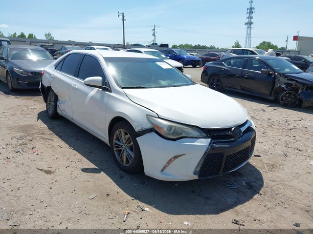 Salvage Toyota Camry Image