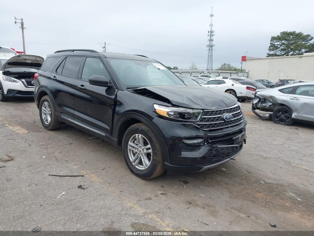 Salvage Ford Explorer Image