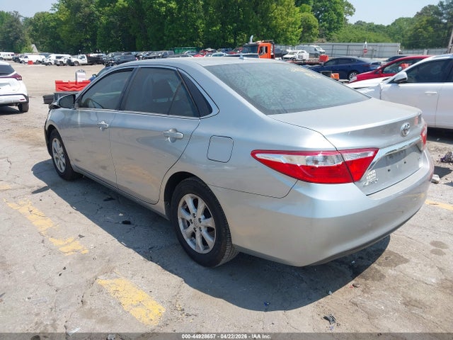 Toyota Camry Le