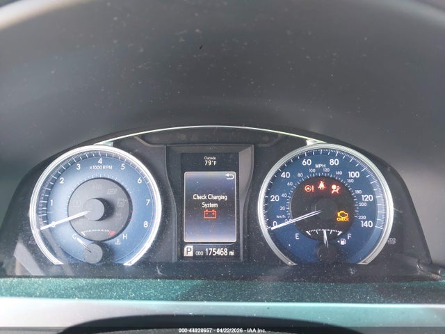 Toyota Camry Le