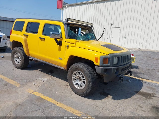 Salvage HUMMER H3 Image