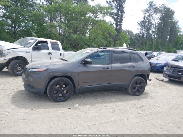 Jeep Cherokee Altitude Fwd