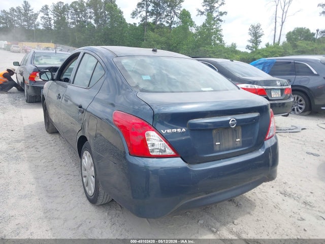 Nissan Versa 1.6 S