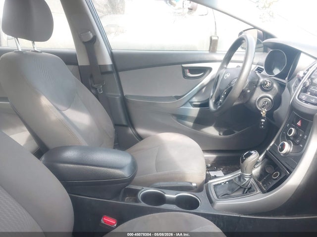 Hyundai ELANTRA Se