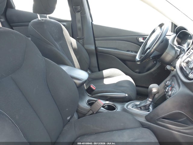Dodge Dart Sxt