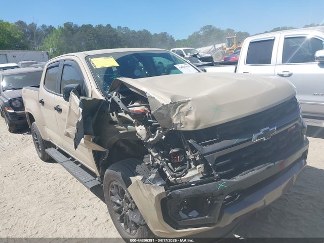 Salvage Chevrolet Colorado Image