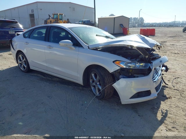 Salvage Ford Fusion Image