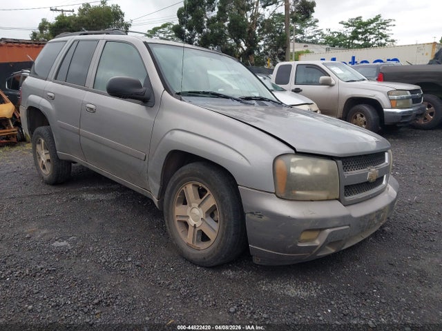 Salvage Chevrolet Trailblazer Image