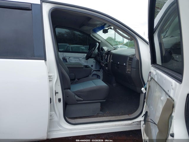 Nissan Titan Xe