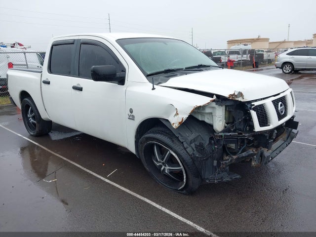 Salvage Nissan Titan Image