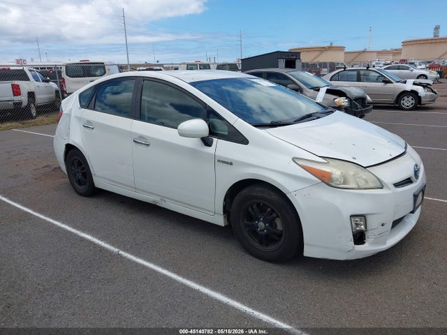 Salvage Toyota Prius Image