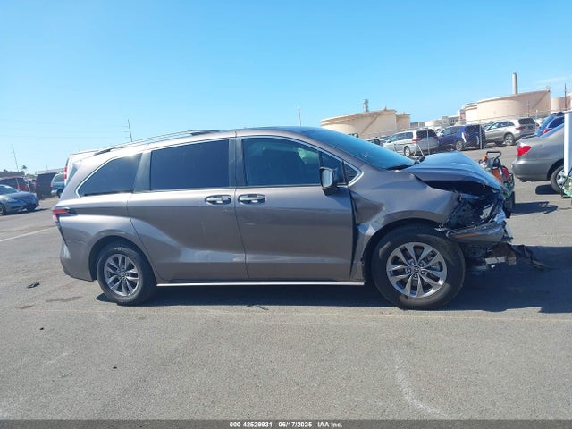 Toyota Sienna Xle