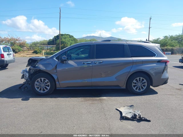 Toyota Sienna Xle