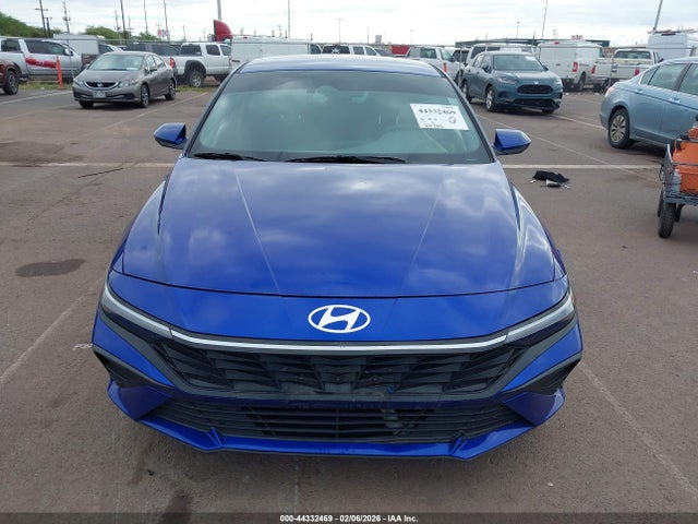 Hyundai ELANTRA Blue