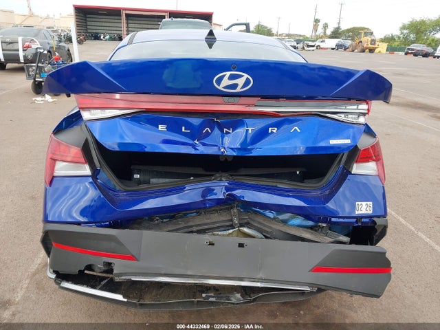Hyundai ELANTRA Blue