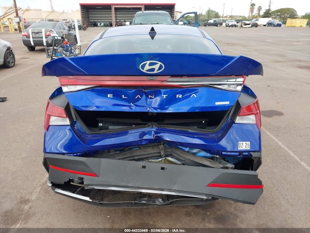Hyundai ELANTRA Blue