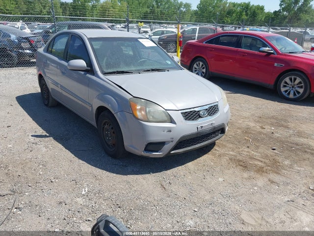 Salvage Kia Rio Image