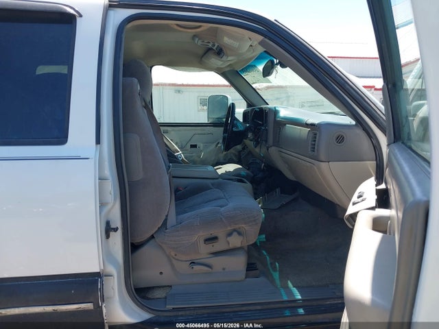 Chevrolet Suburban 1500 Ls