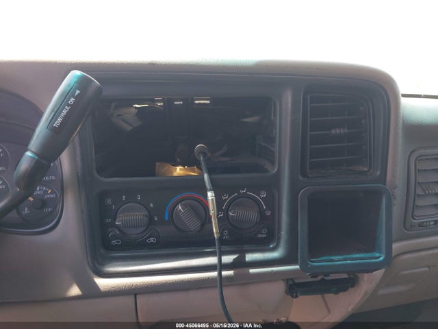 Chevrolet Suburban 1500 Ls