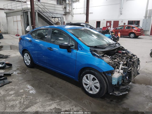 Salvage Nissan Versa Image