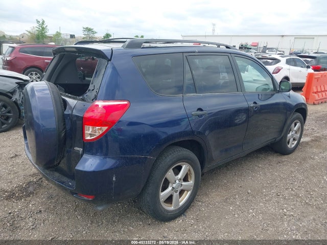 Toyota RAV4 Base V6