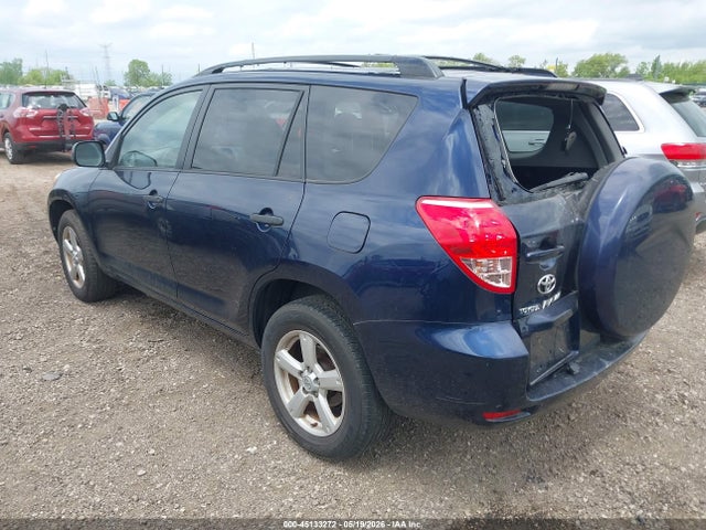 Toyota RAV4 Base V6