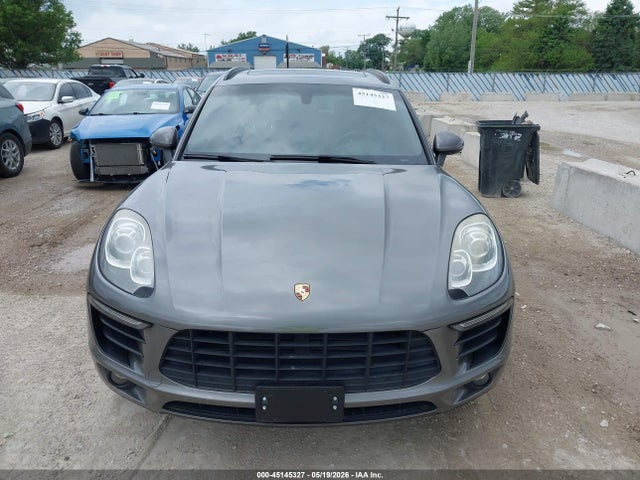 Porsche Macan S