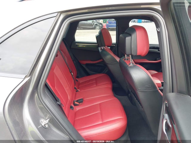 Porsche Macan S