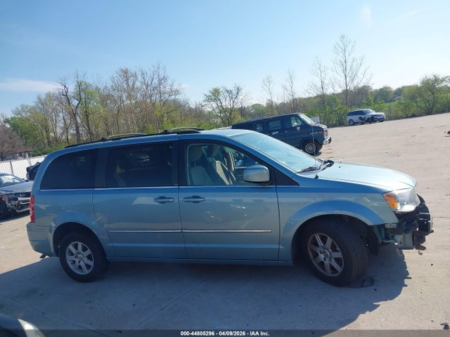 Chrysler Town & Country Touring