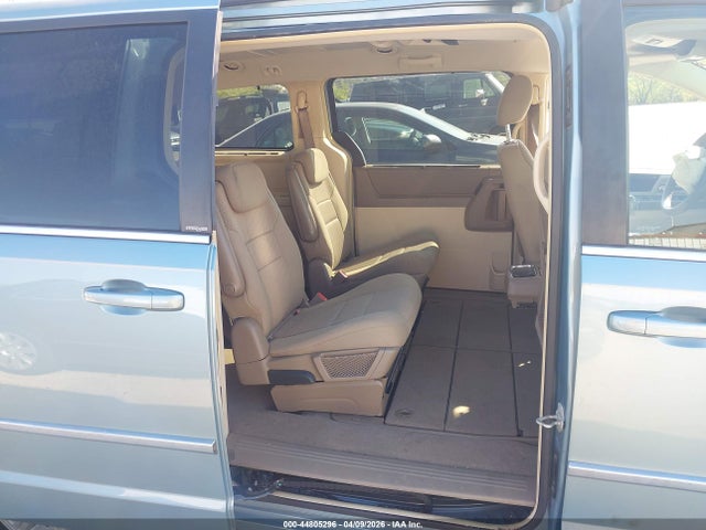 Chrysler Town & Country Touring