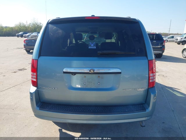 Chrysler Town & Country Touring