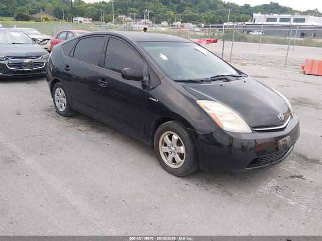 Salvage Toyota Prius Image