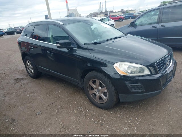Salvage Volvo XC60 Image