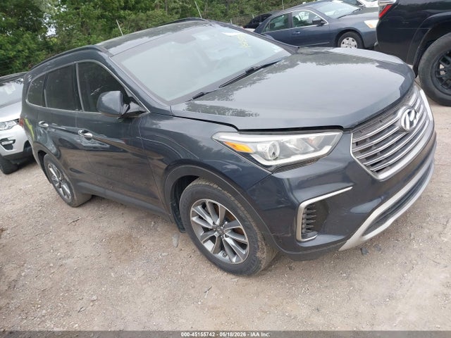 Salvage Hyundai SANTA FE Image