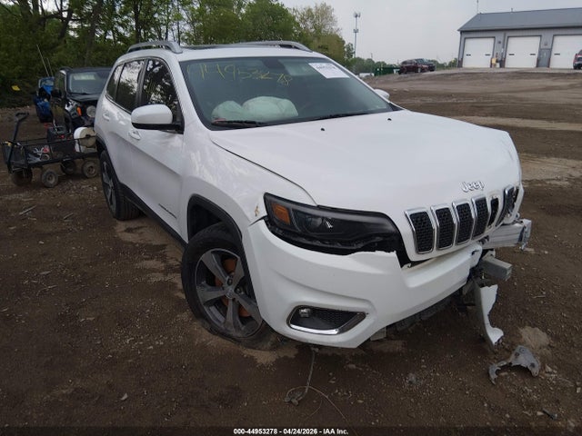 Salvage Jeep Cherokee Image